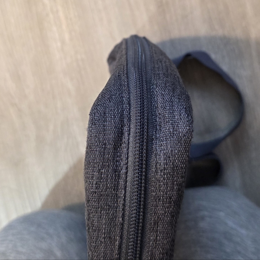 L.L. Bean Boundless Expandable Crossbody Bag Purse Tote 10 X 10 - Picture 6 of 8